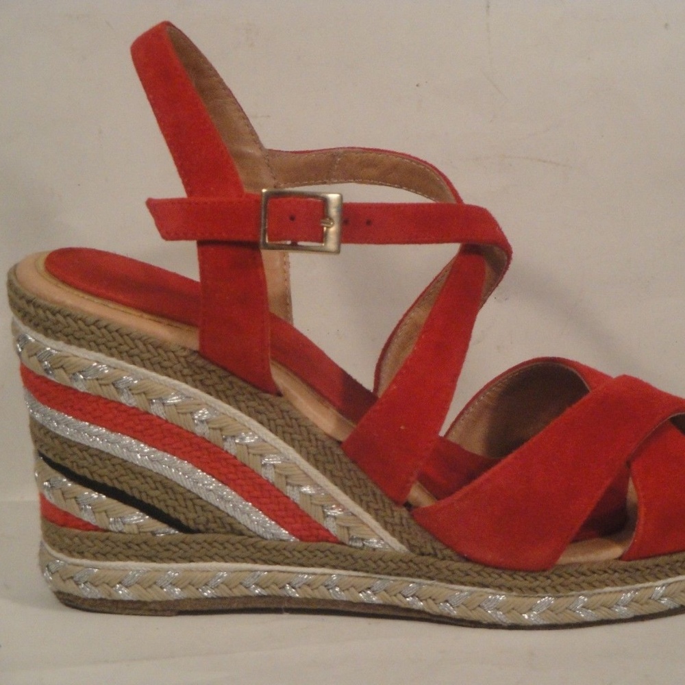 Andre Assous Dafina Red Suede Wedge Sandals 7